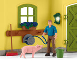 #42605 1/20 Yellow Barn with Animals & Accessories