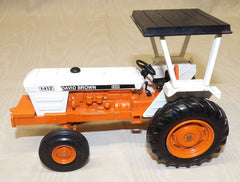 #SY1562 1/25 David Brown 1412 Hydra-Shift Tractor with ROPS Cab - Missing Muffler, AS IS