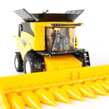 #13974 1/32 New Holland CR8.90 Combine with 2 Heads