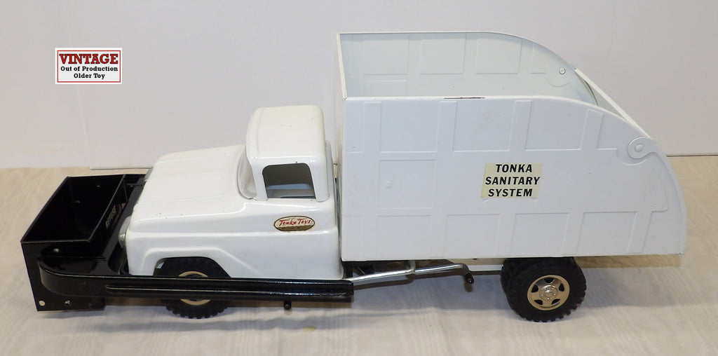 #140T Tonka Sanitary System Truck - No Box, AS IS