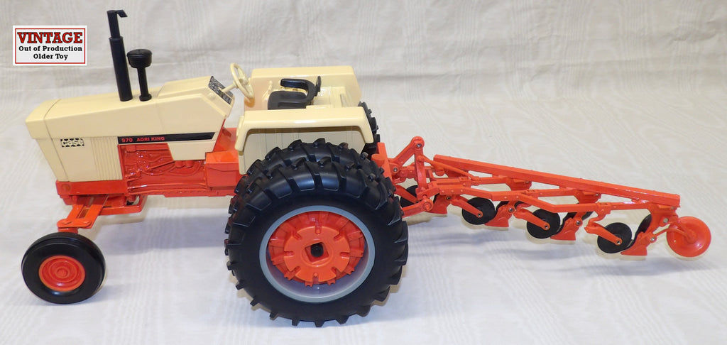 #14197 1/16 Case 970 Agri King Plow Tractor with 4-Bottom Plow - No Box, AS IS