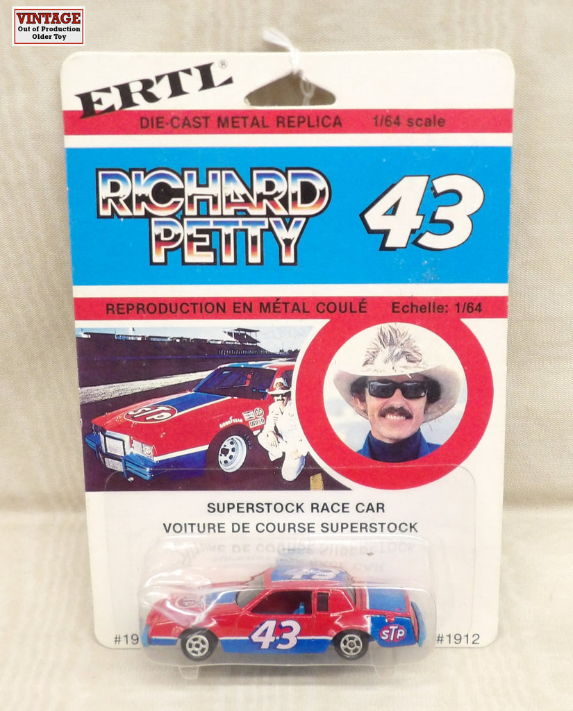 #1942 1/64 Richard Petty STP #43 Superstock Race Car