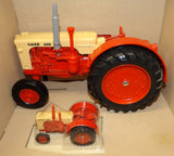 #213CO 1/16 & 1/43 Case 600 Tractors of the Past Set