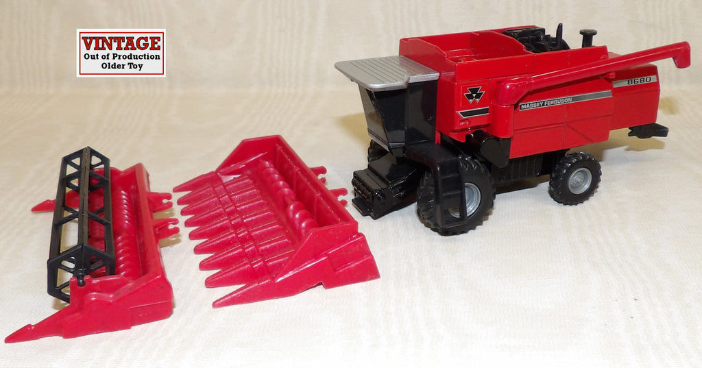 #230EO 1/64 Massey Ferguson 8680 Combine - No Box, AS IS