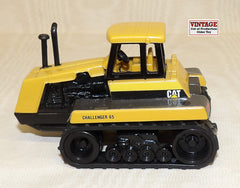 #2415EO 1/64 Cat Challenger 65 Ag Tractor - No Package, AS IS