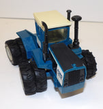 #3092 1/32 Ford FW-60 4WD Tractor with Duals - Plastic