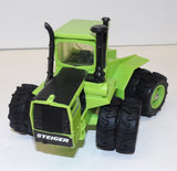 #3093 1/32 Steiger Panther III Green 4WD Tractor with Duals - Plastic