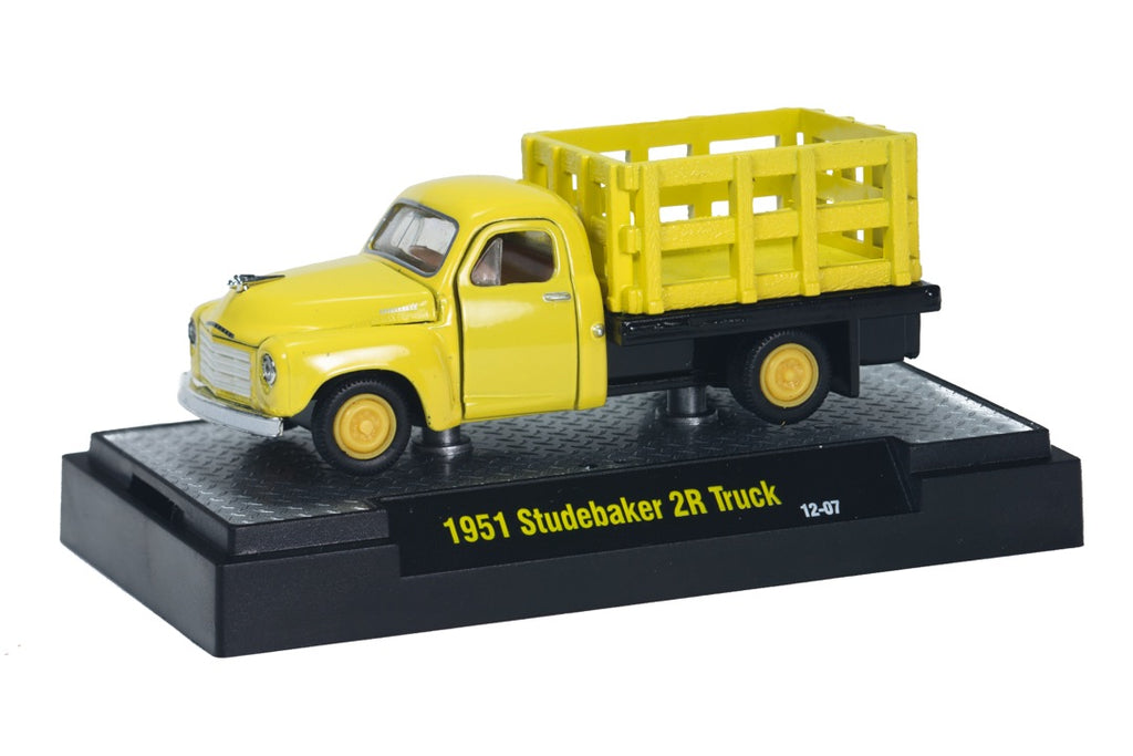 #31500-212 1/64 1951 Studebaker 2R Stakebed Truck
