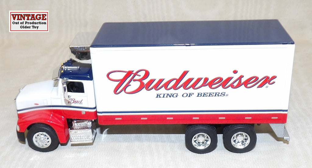 #33038 1/64 Budweiser Peterbilt 385 Van Box Truck