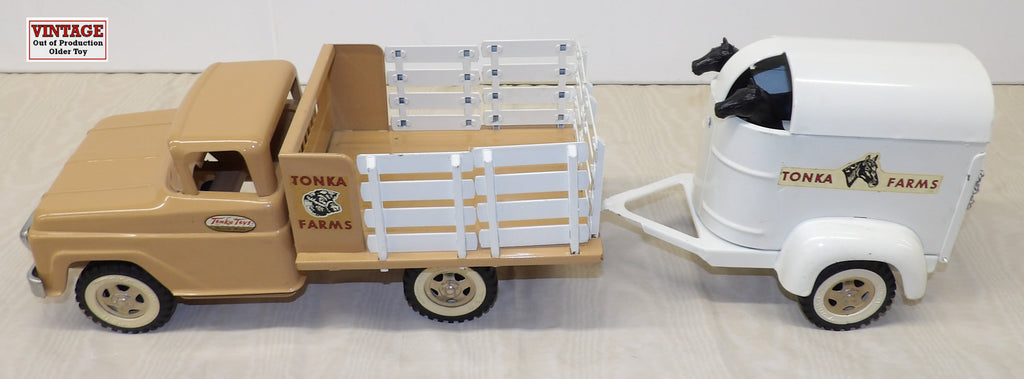 #35T Tonka Farm Stake Truck & Horse Trailer with Horses - No Box, AS IS