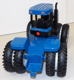 #402DS 1/16 New Holland 9882 Versatile 4WD Tractor