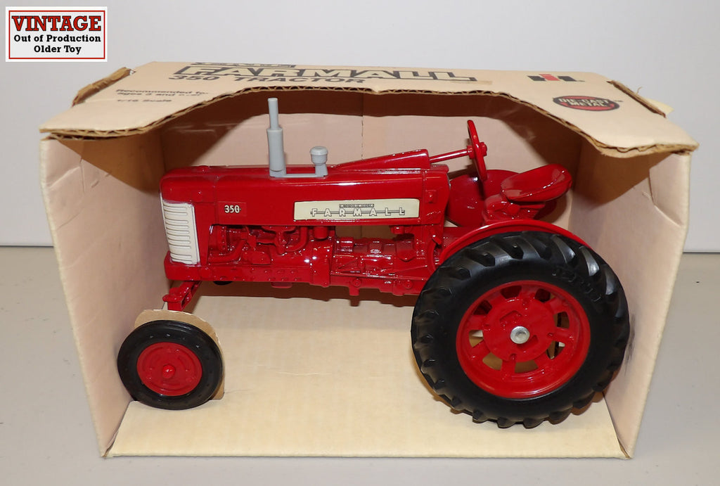 #418EA 1/16 Farmall 350 Wide Front Tractor