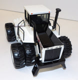 #4557DA 1/32 Big Bud 370 4WD Tractor with Duals