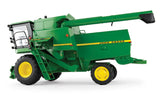 #45962 1/16 John Deere 7720 Titan II Combine with Grain & Corn Heads, Prestige Selection #4