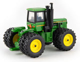 #45998 1/64 John Deere 8450 4WD Tractor with Duals, Prestige Collection