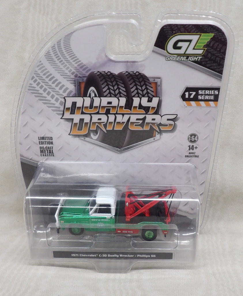 #46170-AC 1/64 Phillips 66 1971 Chevrolet C-30 Dually Wrecker - Green Chrome Chase