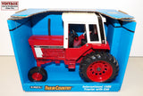 #463DO 1/16 International 1586 Tractor with Cab