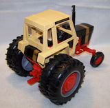 #475PA 1/16 Case 1170 Golden Demonstrator Tractor with Duals, 1996 National Farm Toy Show Edition