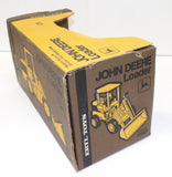 #507EO 1/16 John Deere Loader