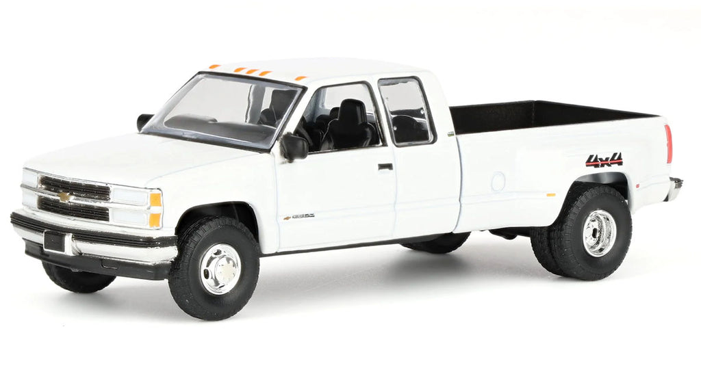 #51586-B 1/64 Olympic White 1998 Chevrolet Silverado 3500 Extended Cab Dually Pickup