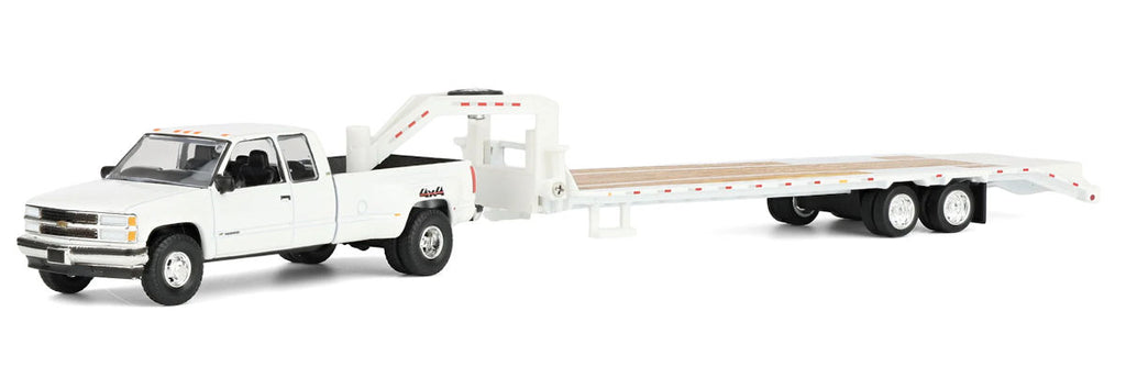#51588-A 1/64 Olympic White 1998 Chevrolet Silverado 3500 Extended Cab Dually Pickup with Gooseneck Flatbed Trailer