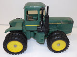 #5508 1/16 John Deere '8650' 4WD Tractor with Duals - No Box, AS IS