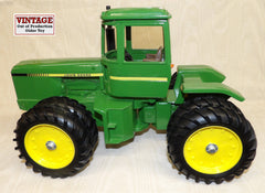 #5508 1/16 John Deere "8650" 4WD Tractor with Duals - No Box, AS IS