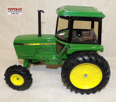 #5579DO 1/16 John Deere "2755" Utility Tractor - No Box, AS IS