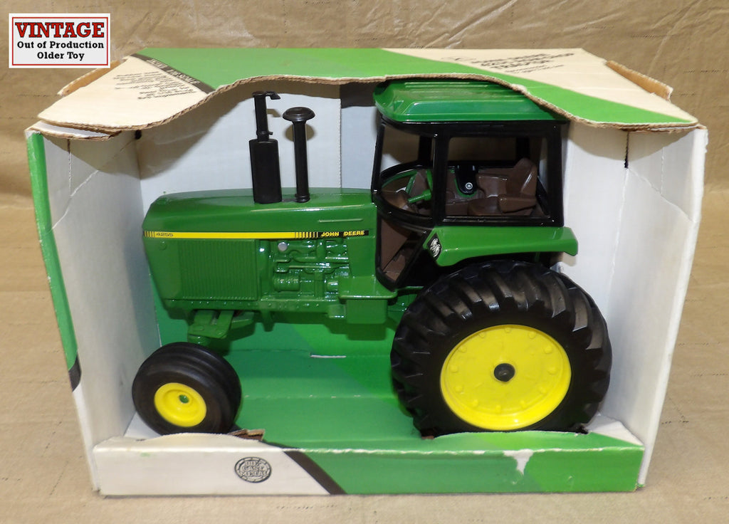 #5583 1/16 John Deere 4255 Row Crop Tractor