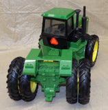#5595DA 1/16 John Deere 8760 4WD Tractor with Duals, 1988 Collector's Edition