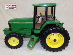 #5619DO 1/16 John Deere 7600 MFWD Tractor - No Box, AS IS