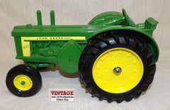 #5705EO 1/16 John Deere 1956 Model 820 Diesel Tractor - No Box, AS IS