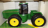 #5762 1/16 John Deere 8870 4WD Tractor with Duals