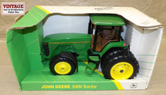#5786CA 1/16 John Deere 8400 MFWD Tractor with Duals, Collector Edition