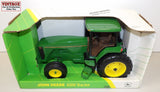 #5840 1/16 John Deere 8200 Row Crop Tractor