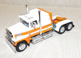 #60-1798 1/64 Orange & White Ford LTL 9000 with 60" Flat Top Sleeper & Wilson Pacesetter Grain Trailer