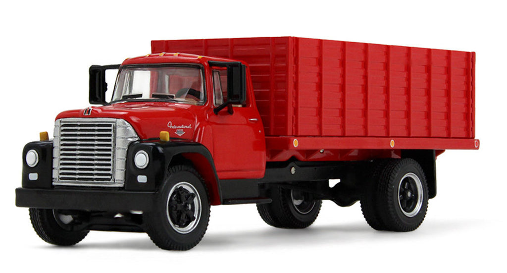 #60-2040 1/64 Harvester Red 1970s International Loadstar Grain Truck