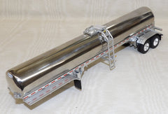 #620942 1/64 Walker Food Grade Tandem Axle Tanker Trailer - No Box