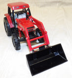 #733 1/32 Case-IH 5230 Maxxum FWD Tractor with Loader