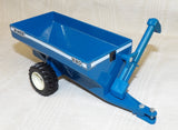 #FB2396 1/64 Kinze 840 Grain Cart, 1995 Farm Progress Show Edition - No Package, AS IS
