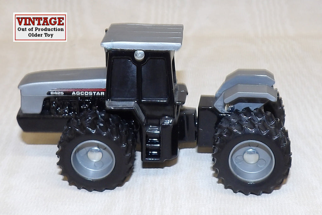 #FT0522 1/64 AGCO Star 8425 4WD Tractor with Duals - No Package, AS IS