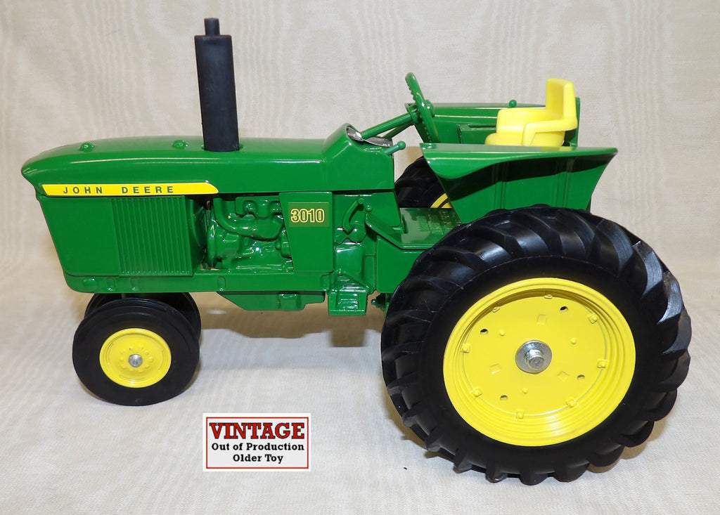 #FY1017 1/16 John Deere 3010 Narrow Front Tractor, Beckman Endowment Edition