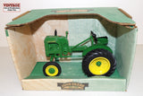 #JDM045 1/16 John Deere Model LA Tractor