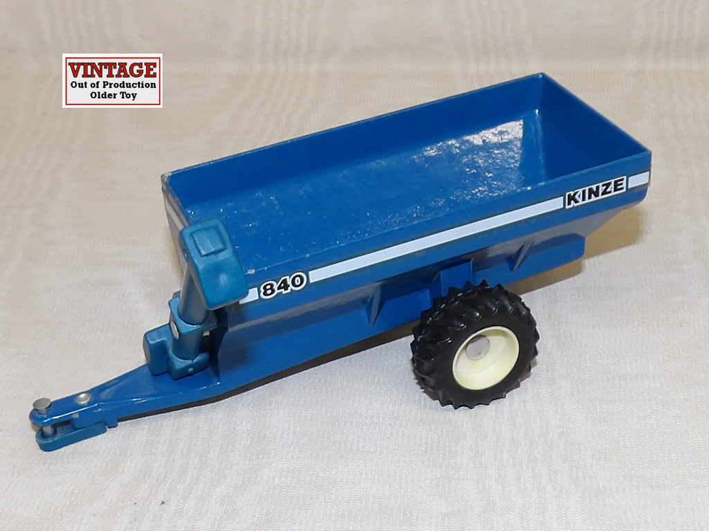 #K840 1/64 Kinze 840 Grain Cart - No Package, AS IS