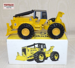 #NZG220 1/50 Cat 528 Log Skidder, Pre-Owned