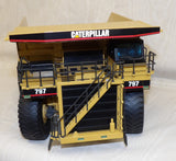#466 1/50 Cat 797 Off-Highway Truck, Pre-Owned