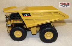 #466 1/50 Cat 797 Off-Highway Truck, Pre-Owned