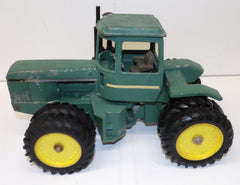 #SY108 1/16 John Deere "8650" 4WD Tractor with Duals - Used, Faded, AS IS