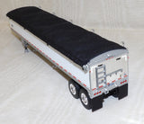 #T120 1/64 Wilson Pacesetter Tandem Axle Grain Trailer - No Box