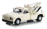 #13623 1/18 White 1968 Chevrolet C-30 Dually Wrecker